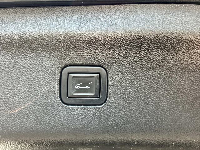 Used 2020 Buick Enclave Essence w/ Trailering Package, 5000 lbs. image 11