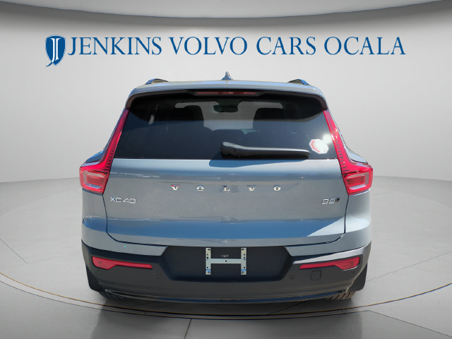New 2026 Volvo XC40 B5 Ultra AWD/4WD image 4