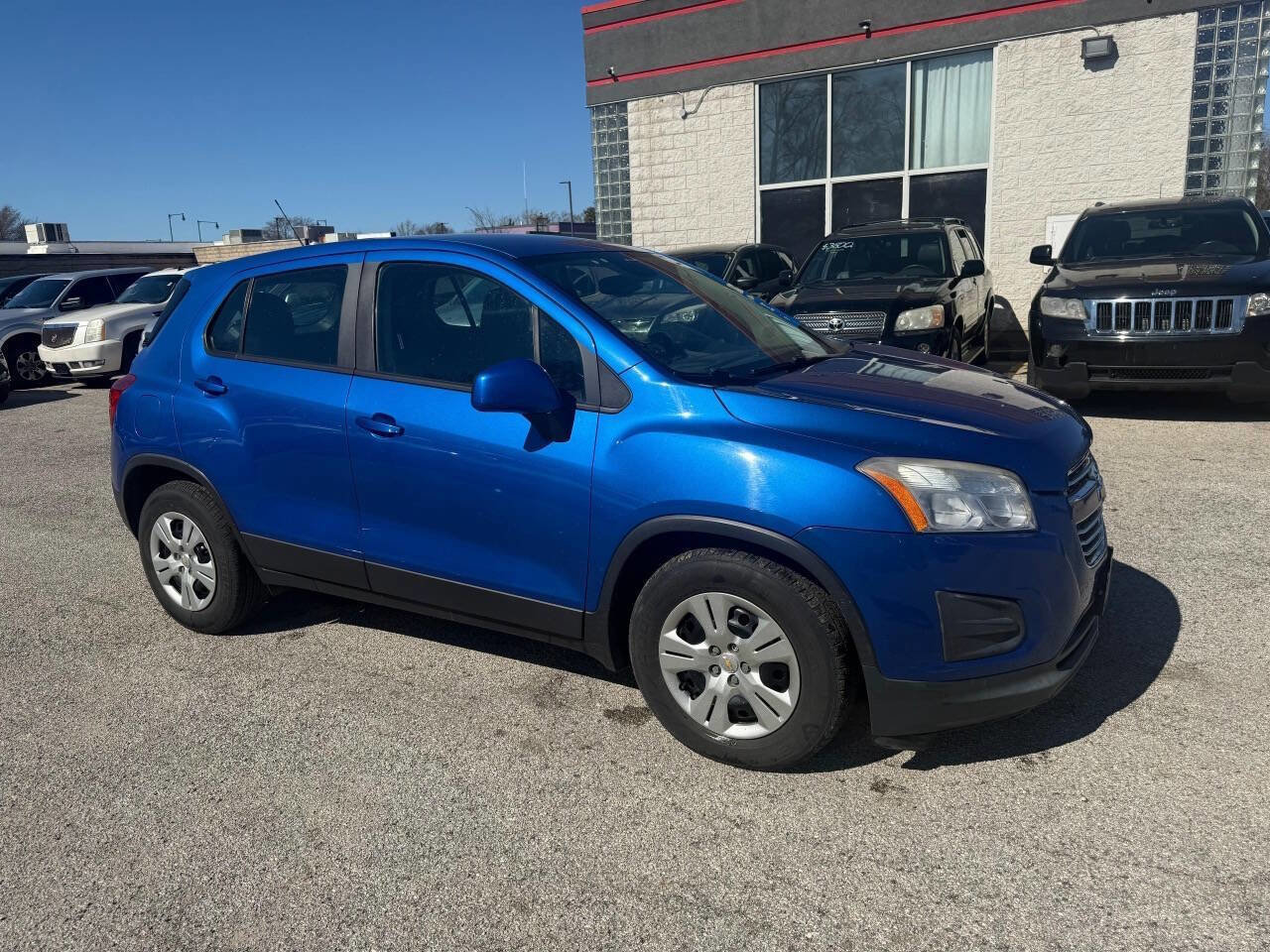 Used 2016 Chevrolet Trax LS image 1