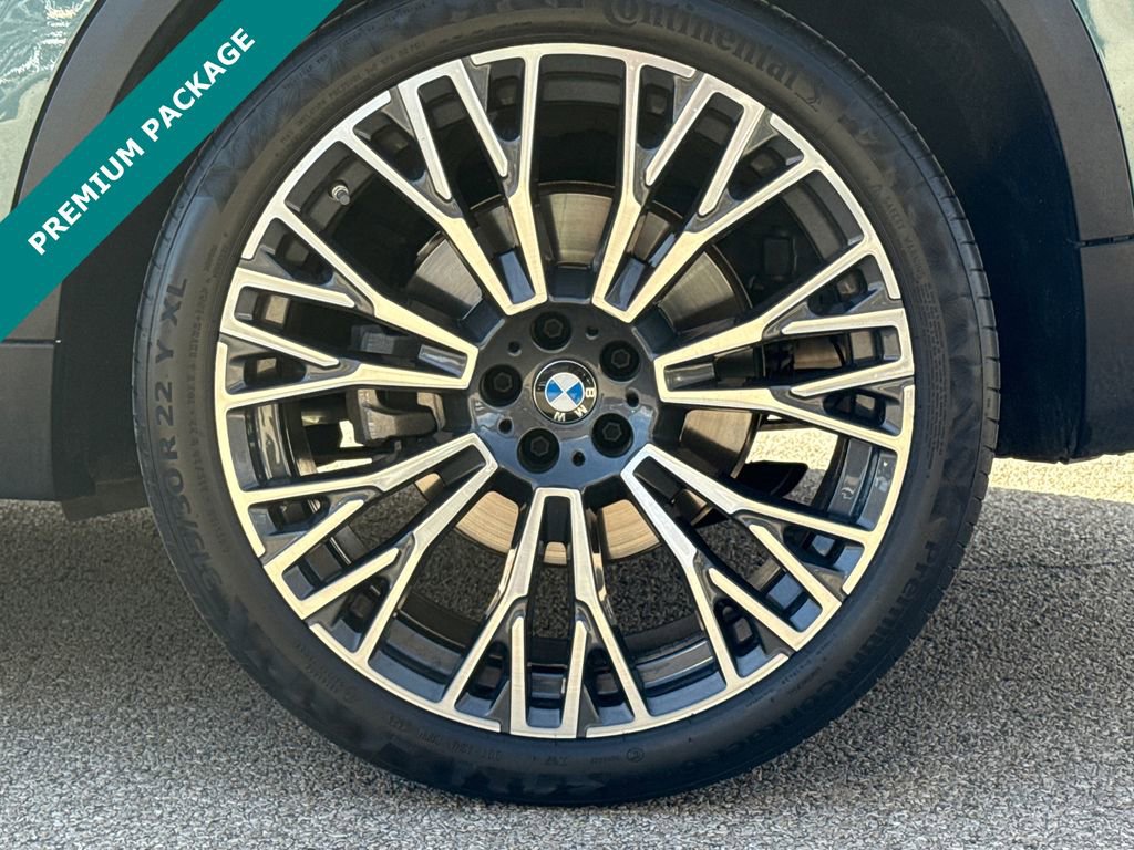 Used 2024 BMW X5 sDrive40i w/ Parking Assistance Package image 11