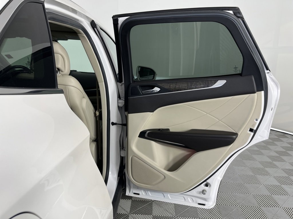 Used 2019 Lincoln MKC Reserve image 29