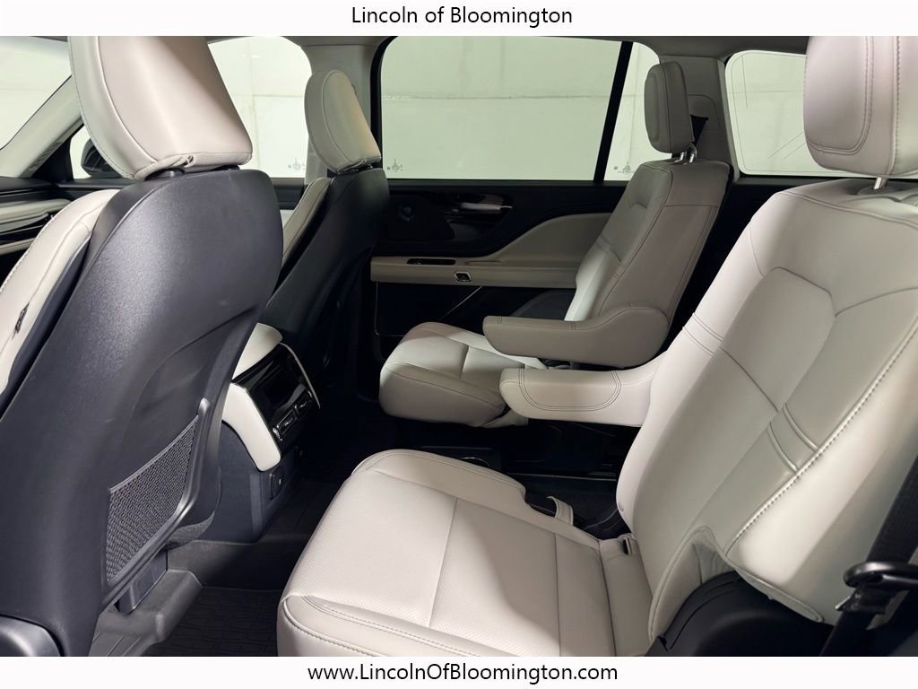 Used 2025 Lincoln Aviator AWD w/ Equipment Group 101A image 53
