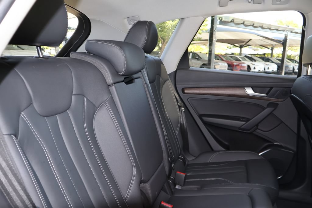 Used 2023 Audi Q5 e Premium w/ Convenience Package AWD/4WD image 52