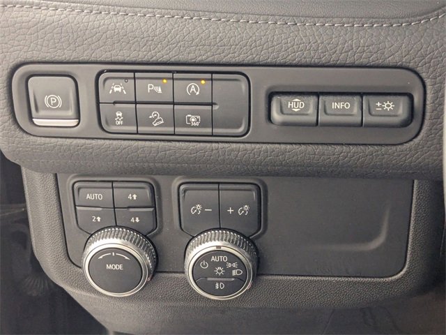 Used 2023 GMC Yukon Denali image 16