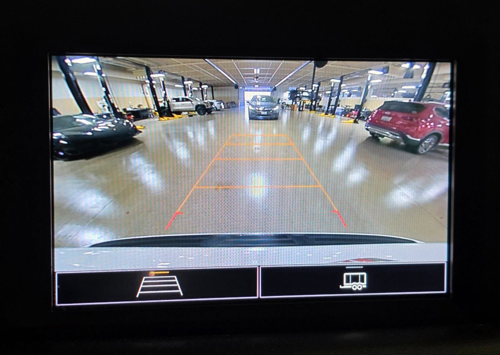 Used 2023 Chevrolet Suburban LS RWD image 27