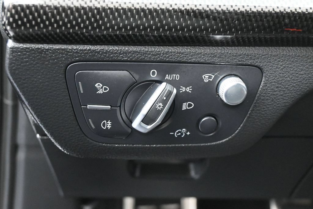 Used 2018 Audi SQ5 Prestige AWD/4WD image 16