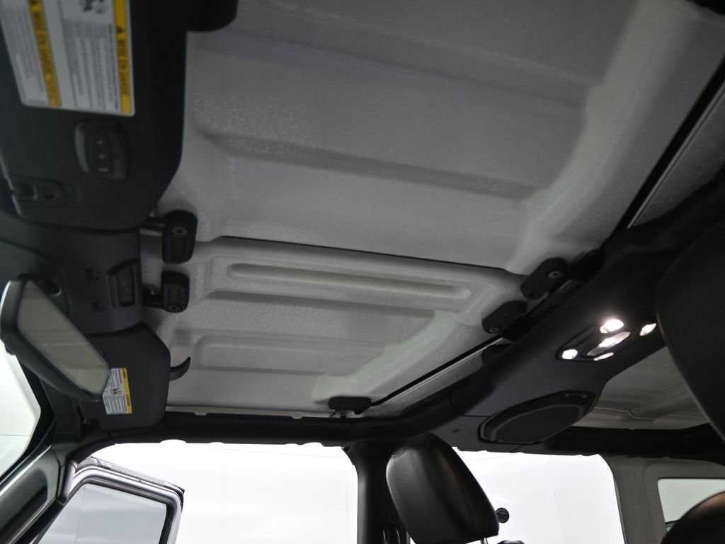Used 2023 Jeep Wrangler Unlimited Sahara image 20