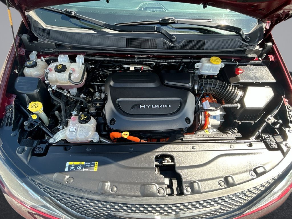 Used 2020 Chrysler Pacifica Limited FWD image 26