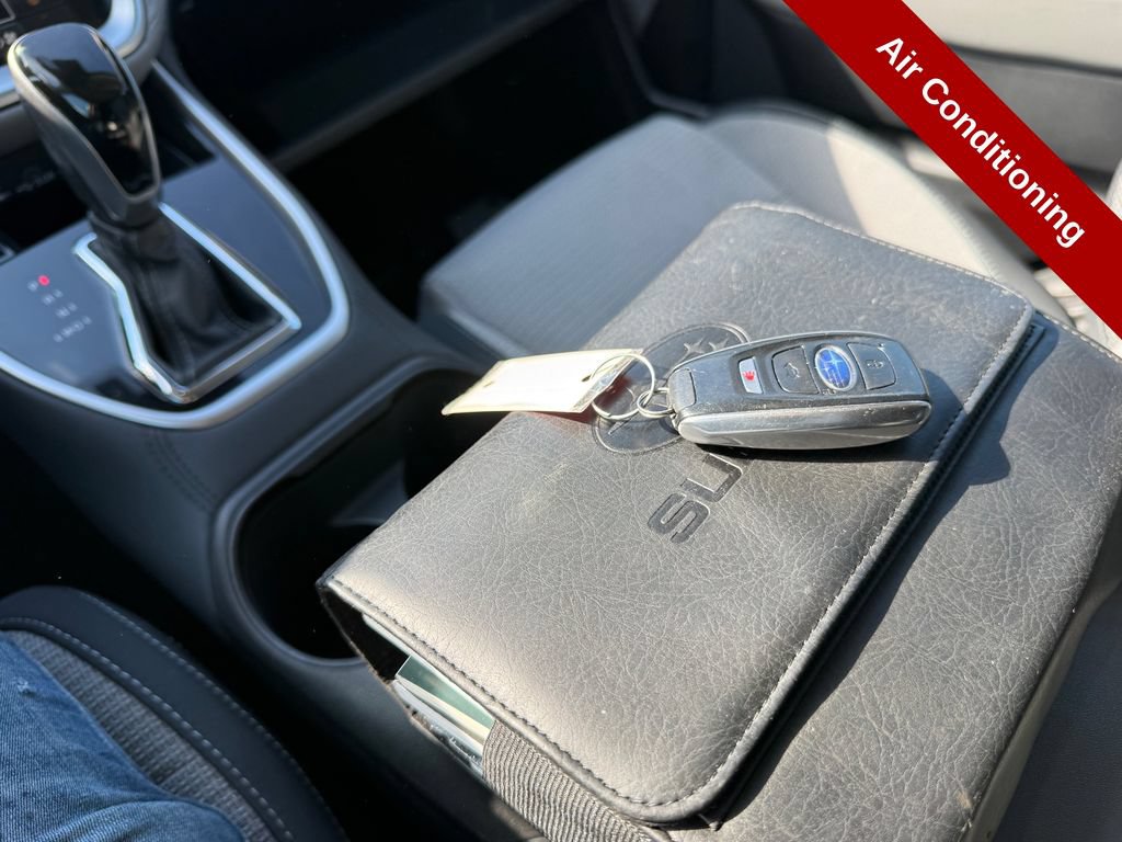 Used 2024 Subaru Outback Premium AWD/4WD image 23