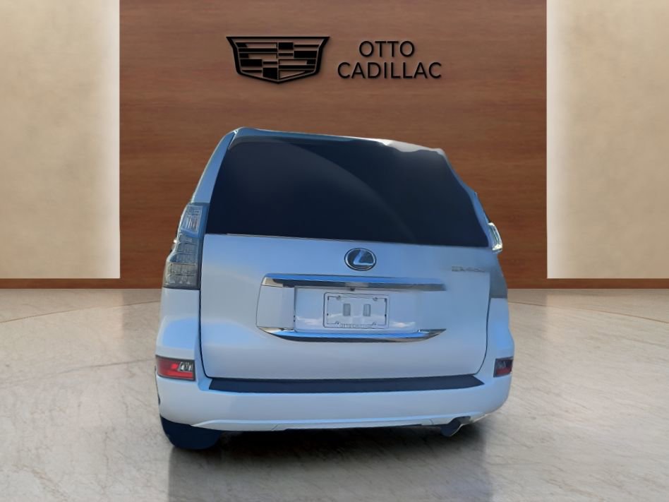 Used 2020 Lexus GX 460 image 4