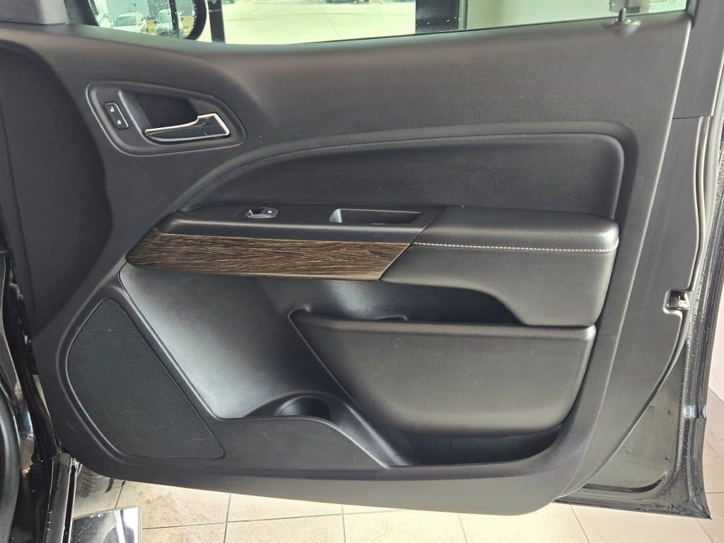 Used 2019 GMC Canyon Denali image 6