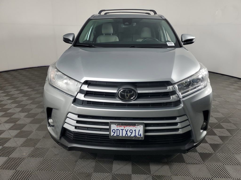 Used 2019 Toyota Highlander XLE image 9