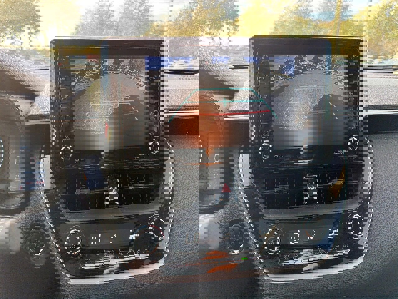 Used 2022 Toyota Corolla Cross LE image 14