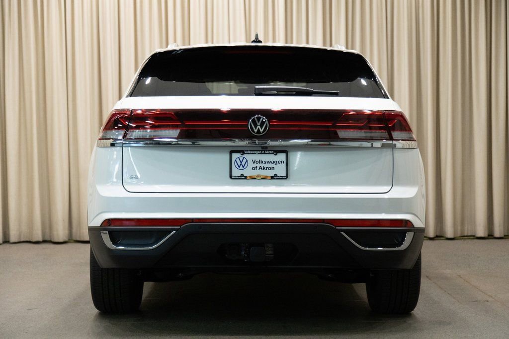 New 2026 Volkswagen Atlas Cross Sport SE image 4