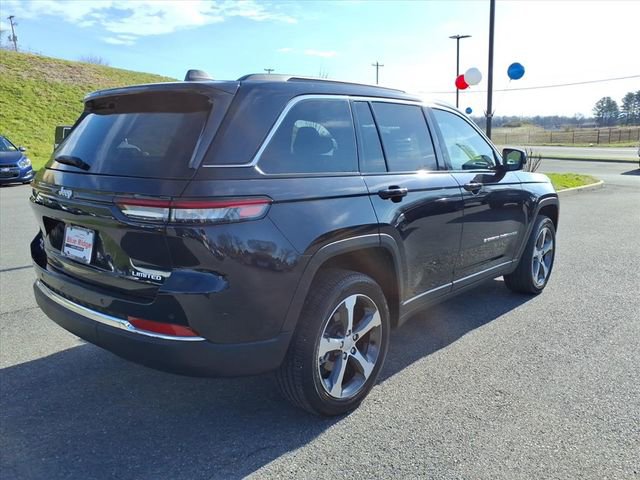 Used 2024 Jeep Grand Cherokee Limited image 4