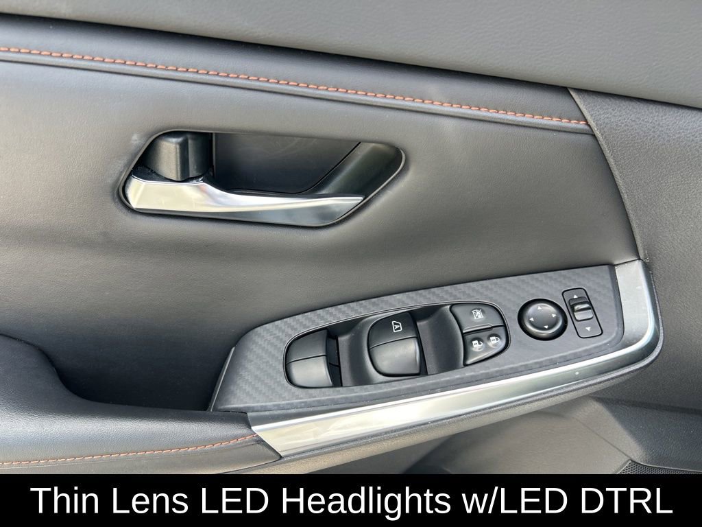 Used 2021 Nissan Sentra SR w/ SR Premium Package image 18