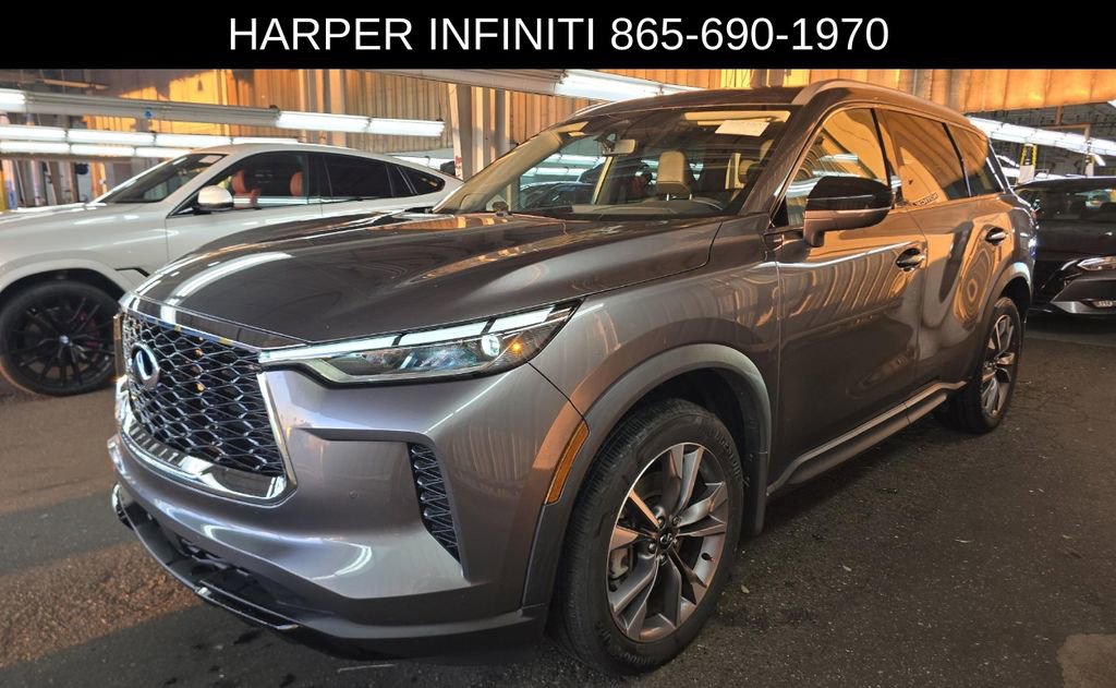 Used 2023 INFINITI QX60 Luxe w/ Performance Audio Package image 1
