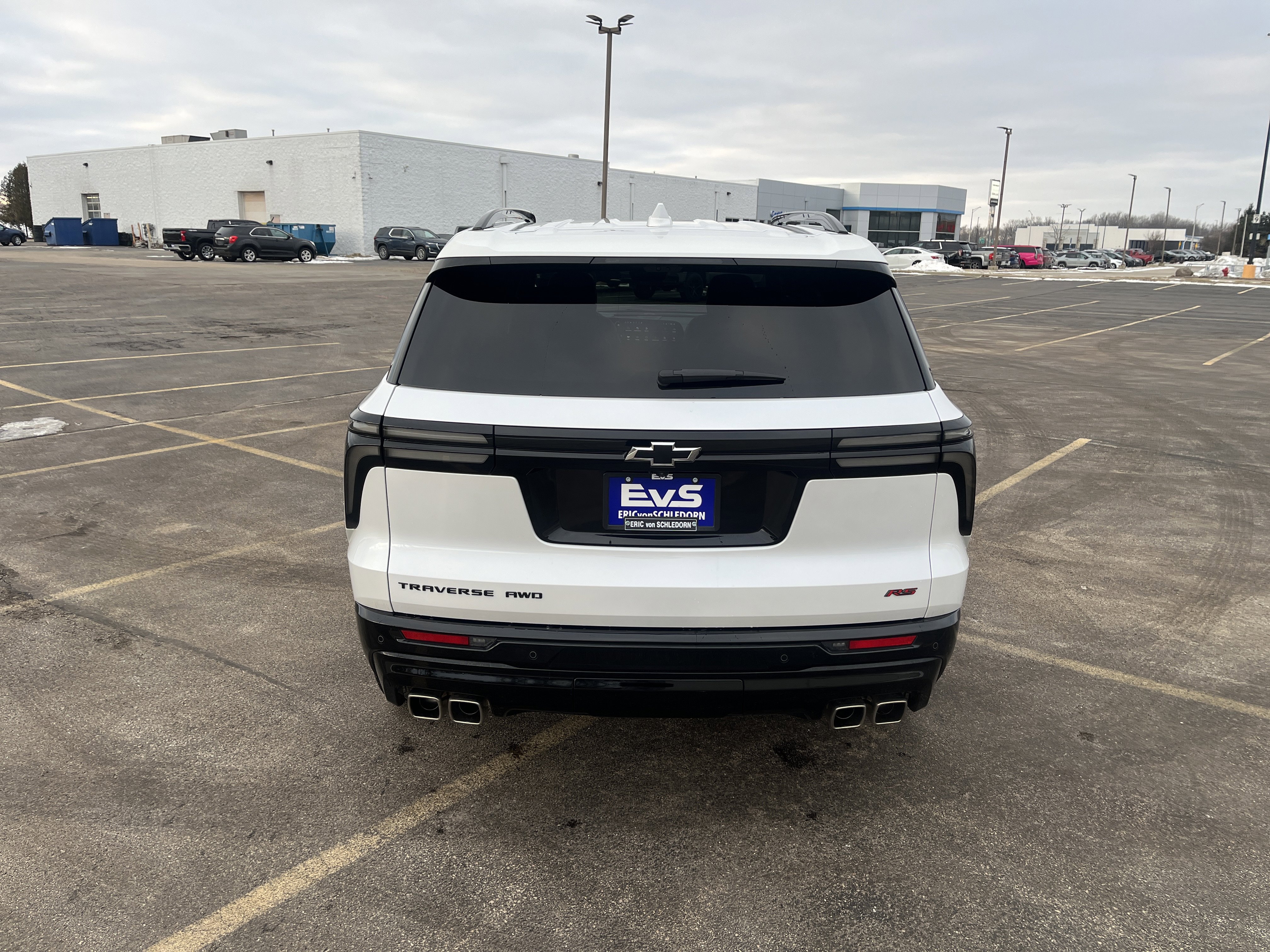 Used 2024 Chevrolet Traverse RS w/ LPO, Floor Liner Package image 5