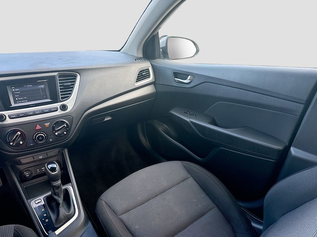 Used 2022 Hyundai Accent SE image 25