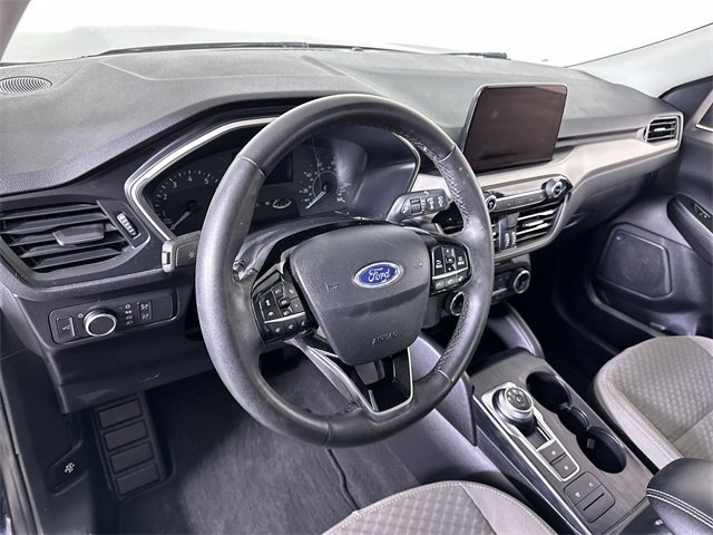 Used 2022 Ford Escape SE w/ SE Sport Appearance Package image 10