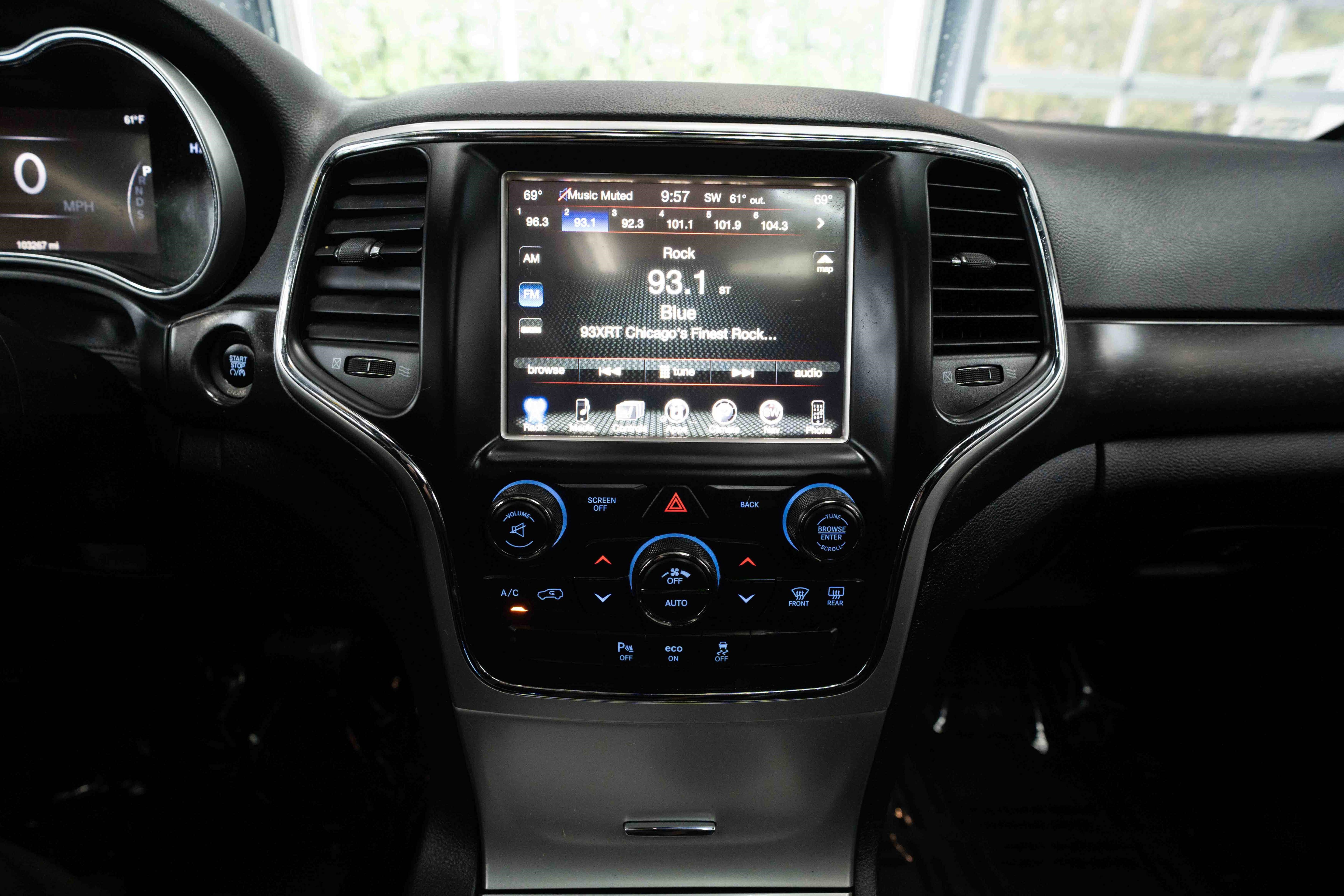 Used 2015 Jeep Grand Cherokee Altitude image 17