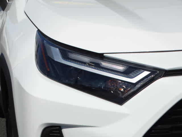 Used 2024 Toyota RAV4 XLE w/ Convenience Package image 10