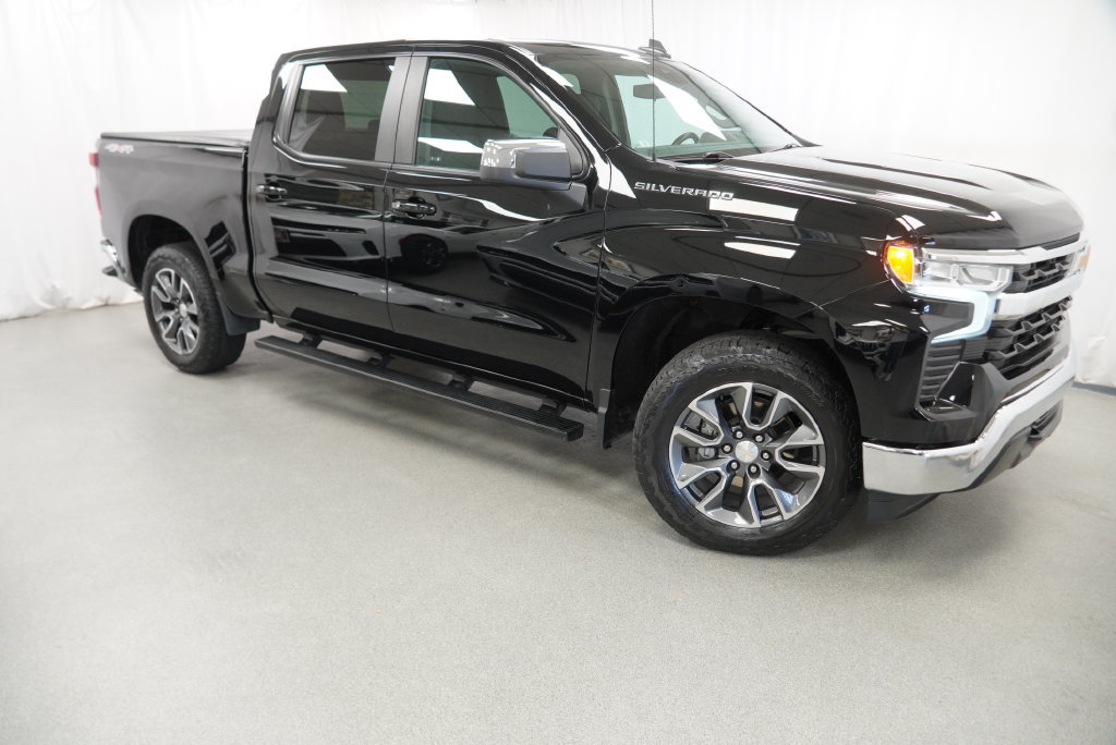 Certified 2024 Chevrolet Silverado 1500 LT AWD/4WD image 13