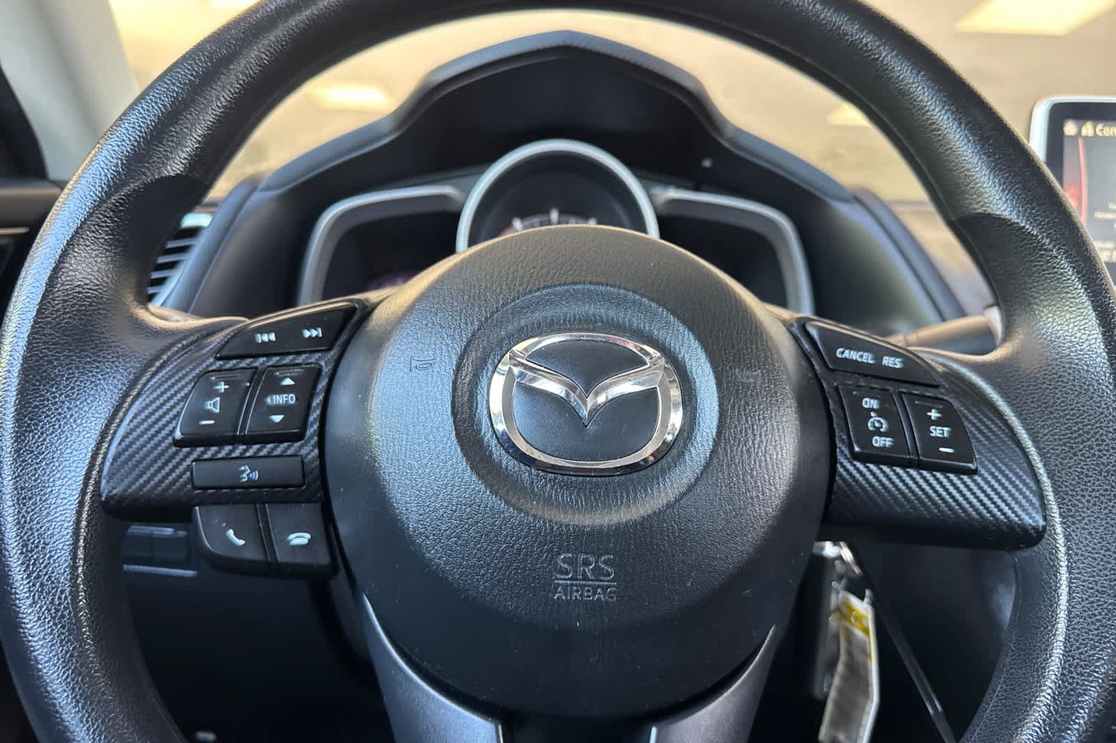 Used 2016 MAZDA MAZDA3 i Sport FWD image 23