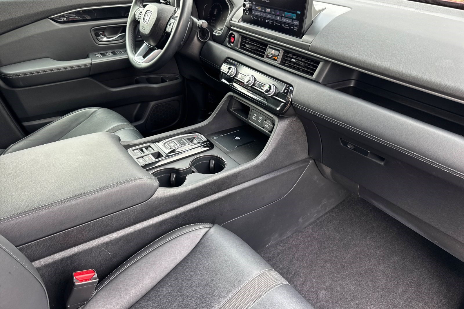 Certified 2024 Honda Pilot EX-L image 33