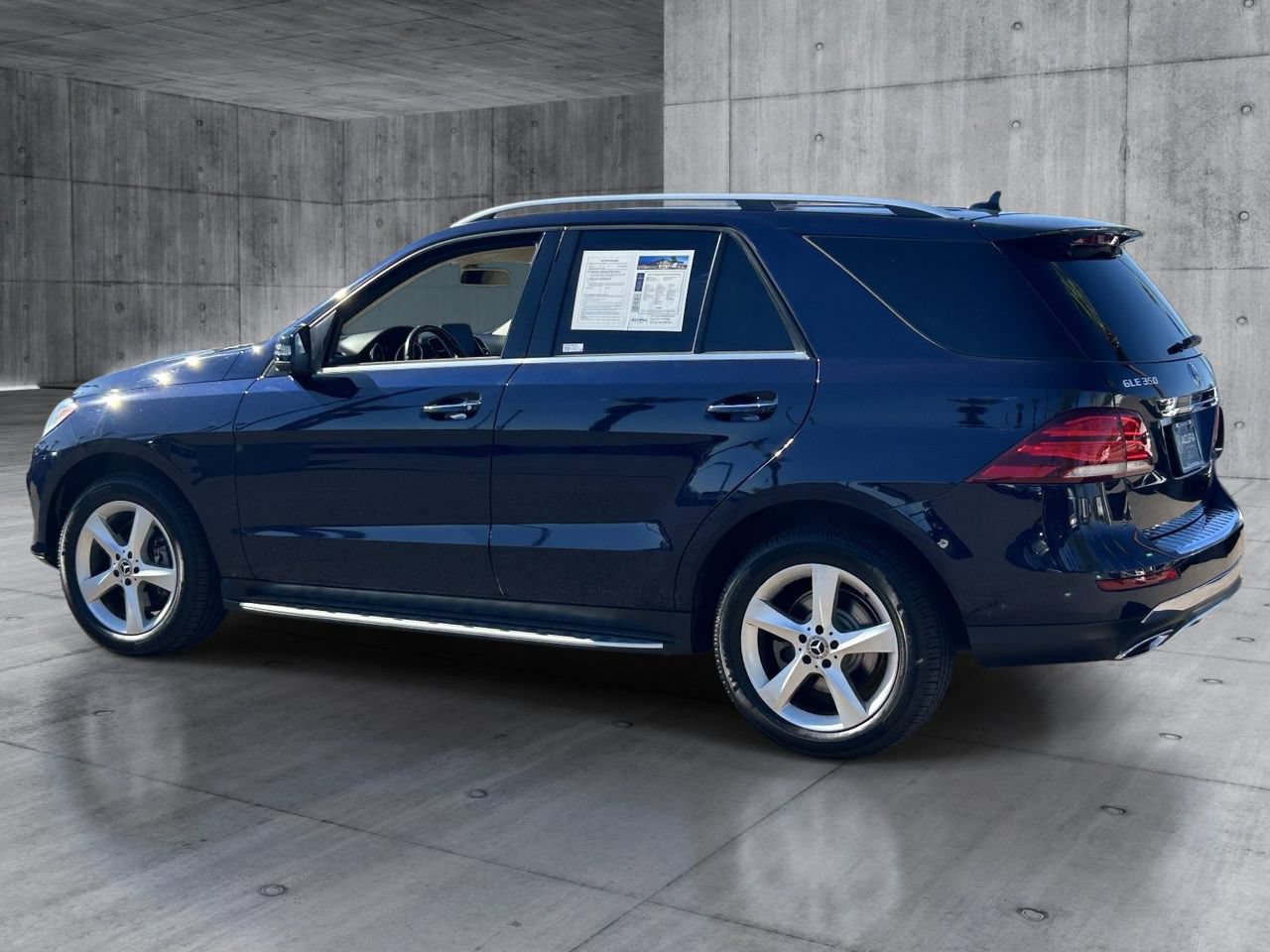 Used 2018 Mercedes-Benz GLE 350 4MATIC image 3