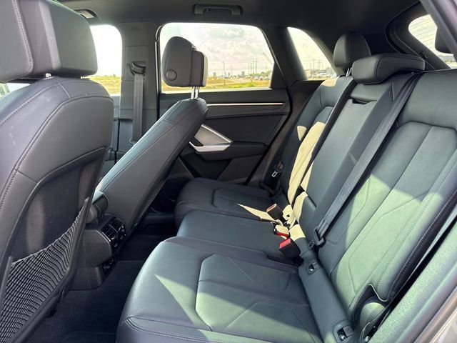 Used 2025 Audi Q3 2.0T Premium image 9