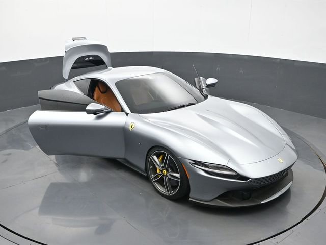 Used 2021 Ferrari Roma RWD image 26