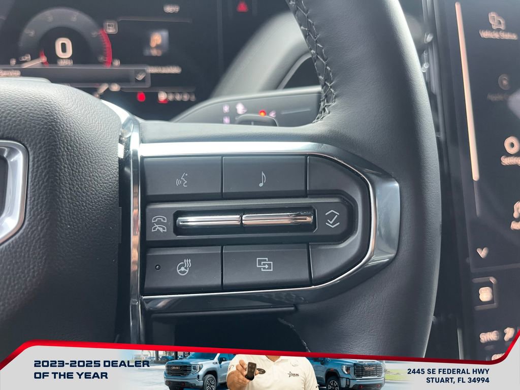 Used 2025 GMC Yukon XL Denali w/ Denali Reserve Package image 25