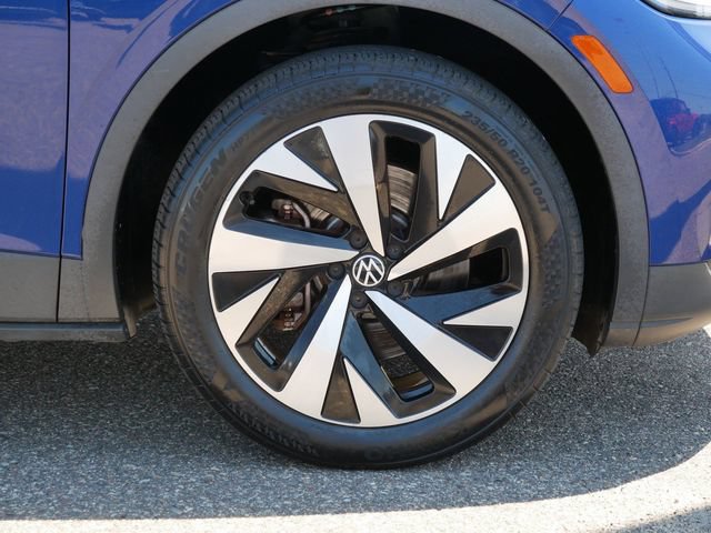 Certified 2021 Volkswagen ID.4 Pro S w/ Gradient Package AWD/4WD image 9