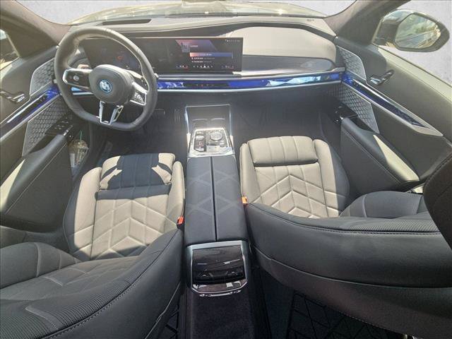 Used 2026 BMW i7 xDrive60 w/ Executive Package AWD/4WD image 12