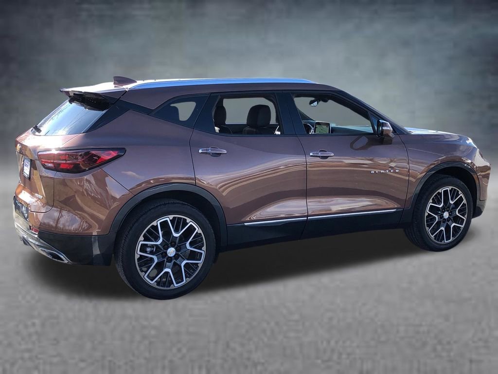 Used 2023 Chevrolet Blazer Premier image 8