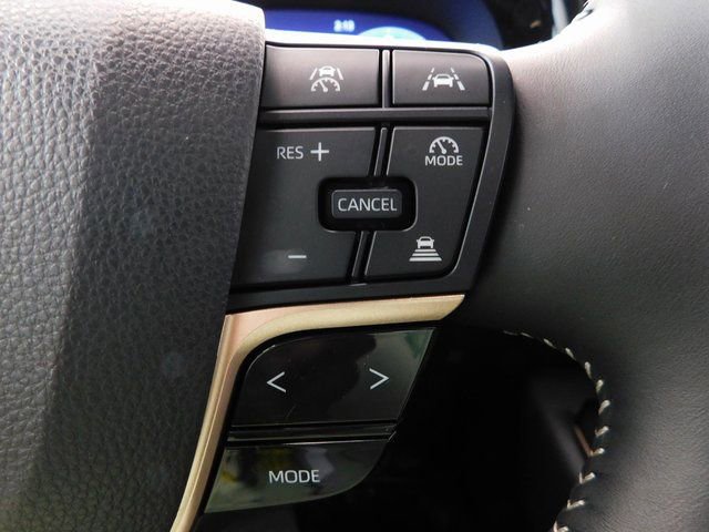 Used 2025 Toyota Crown Platinum image 36