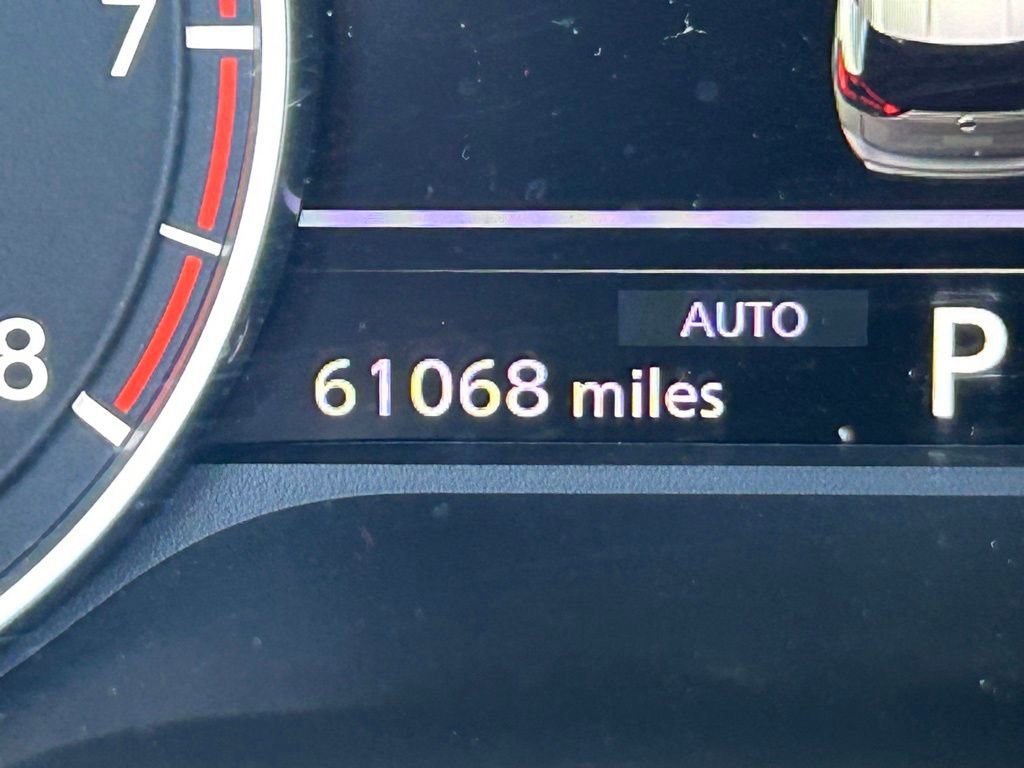 Used 2024 Nissan Rogue S image 39