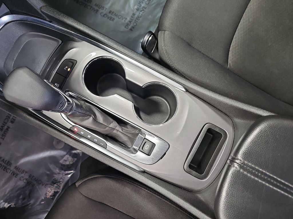 Used 2024 Chevrolet Malibu LT image 25