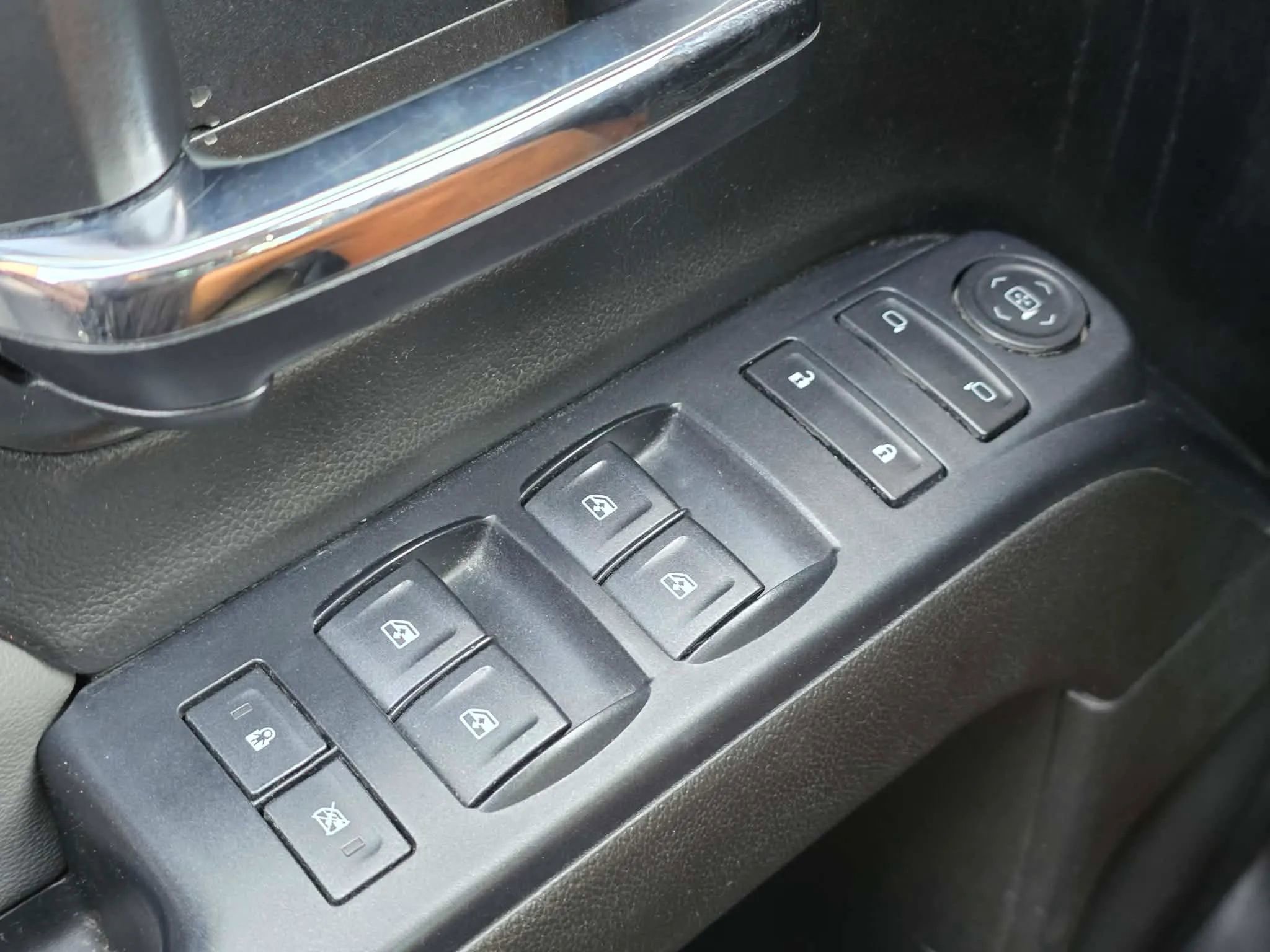 Used 2015 Chevrolet Silverado 1500 W/T w/ Trailering Package image 26