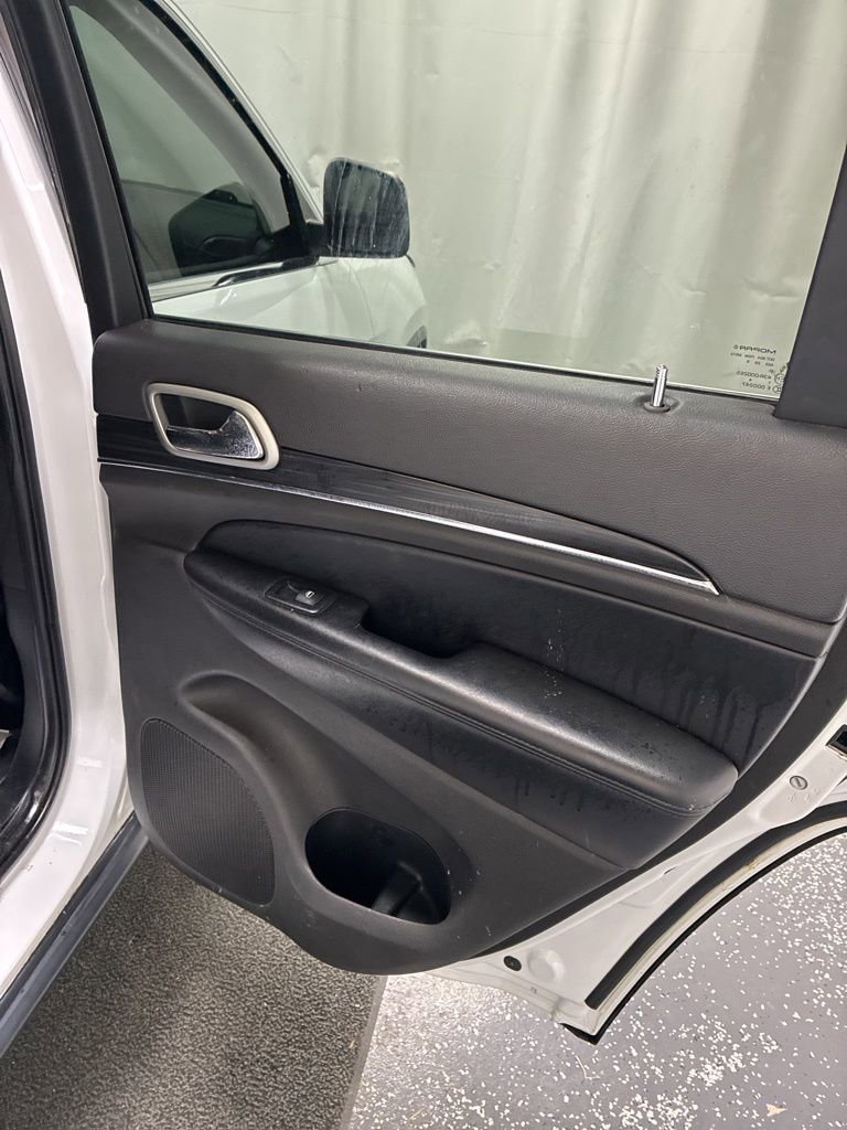 Used 2019 Jeep Grand Cherokee Limited image 29