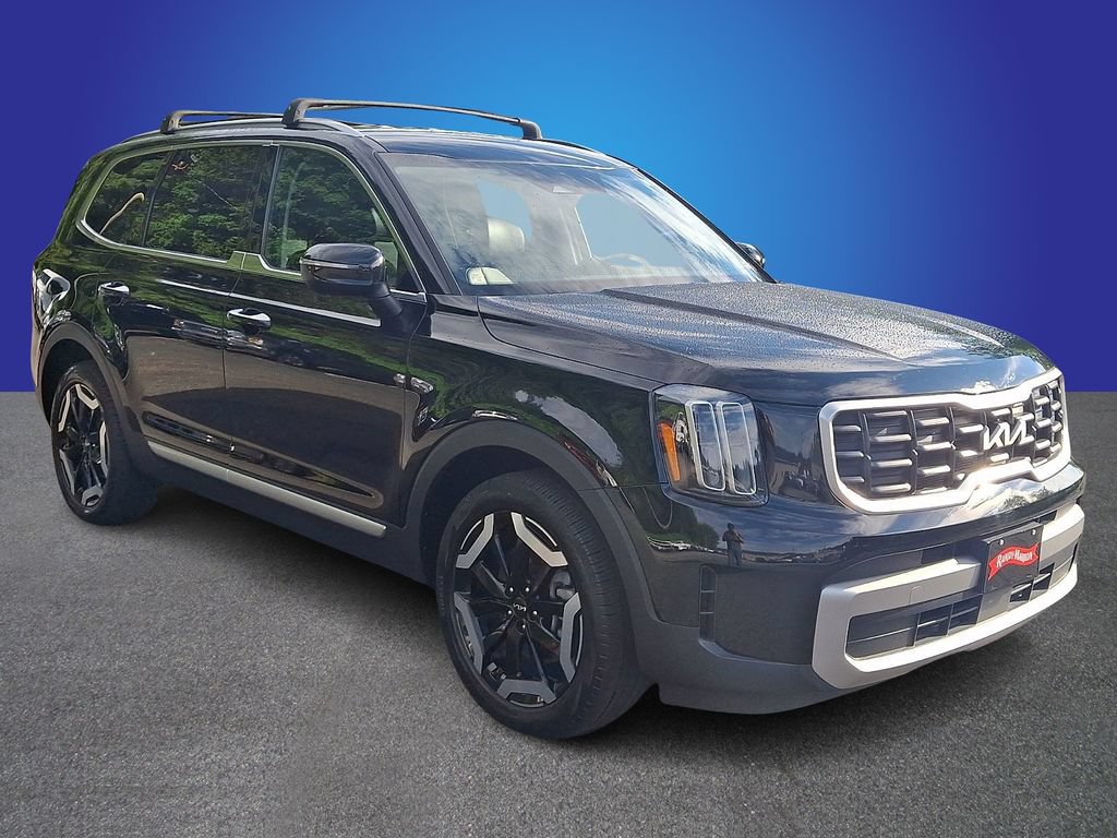 Used 2023 Kia Telluride S AWD/4WD image 3