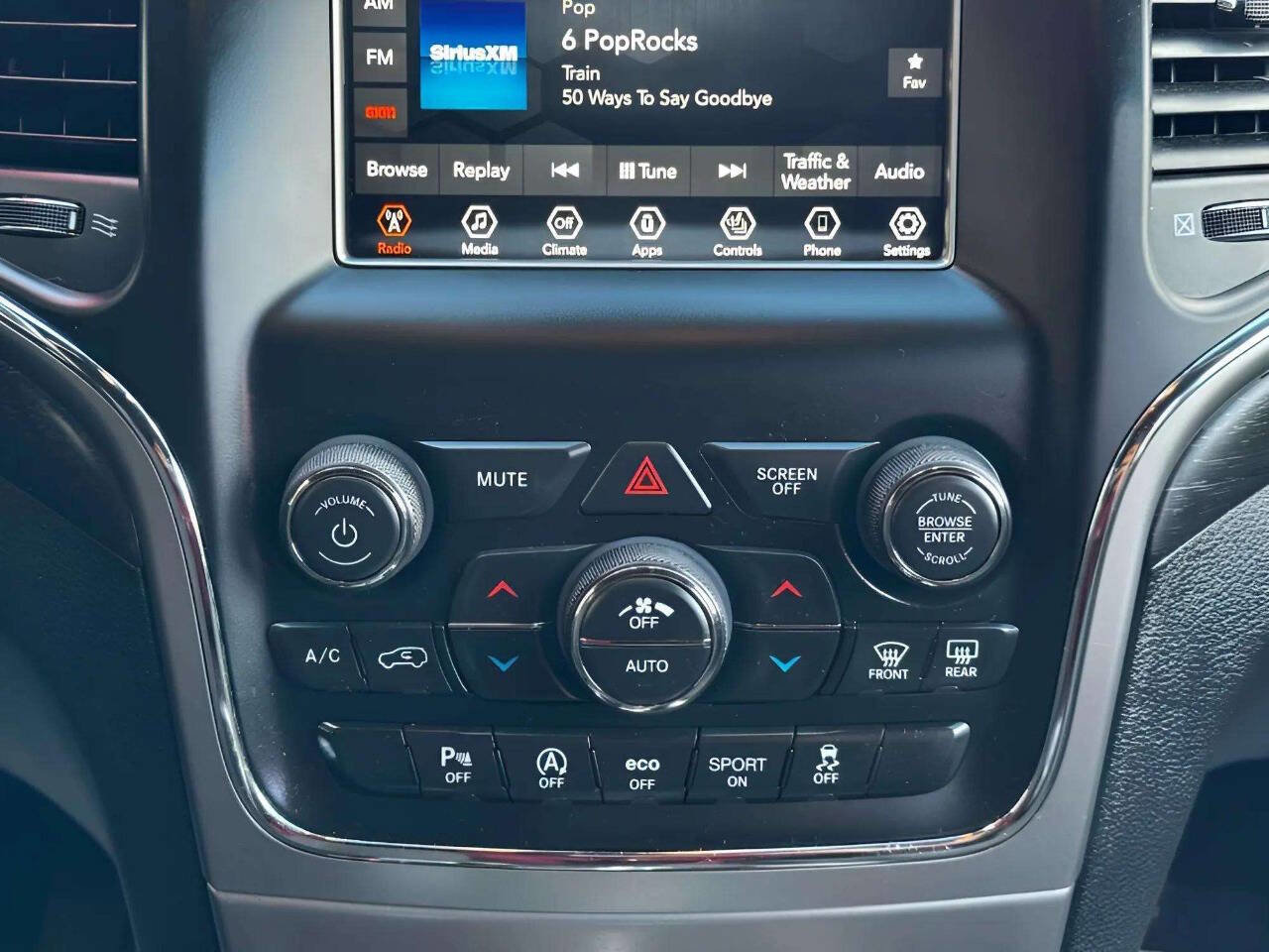 Used 2018 Jeep Grand Cherokee Laredo image 22