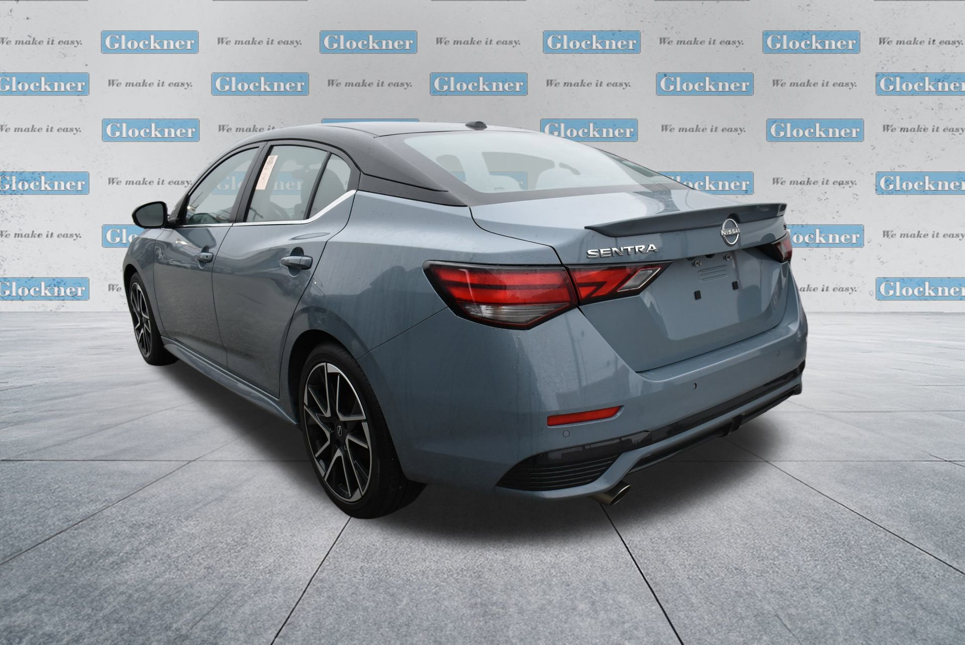 Used 2025 Nissan Sentra SR w/ SR Premium Package image 14