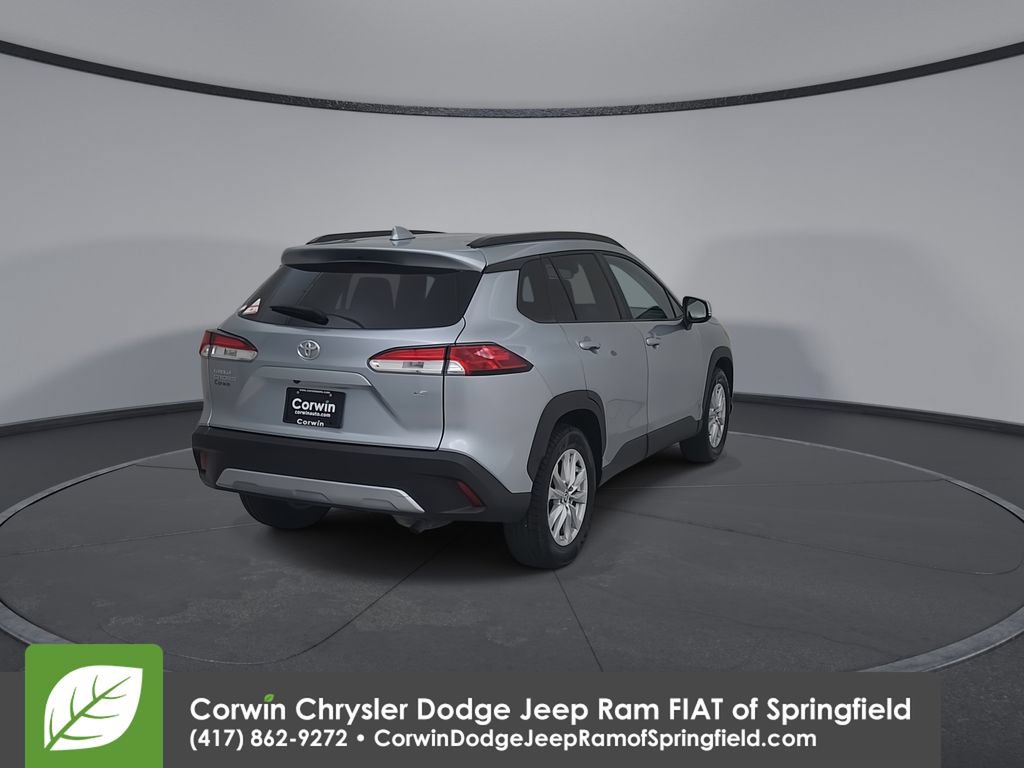 Used 2022 Toyota Corolla Cross LE FWD image 13