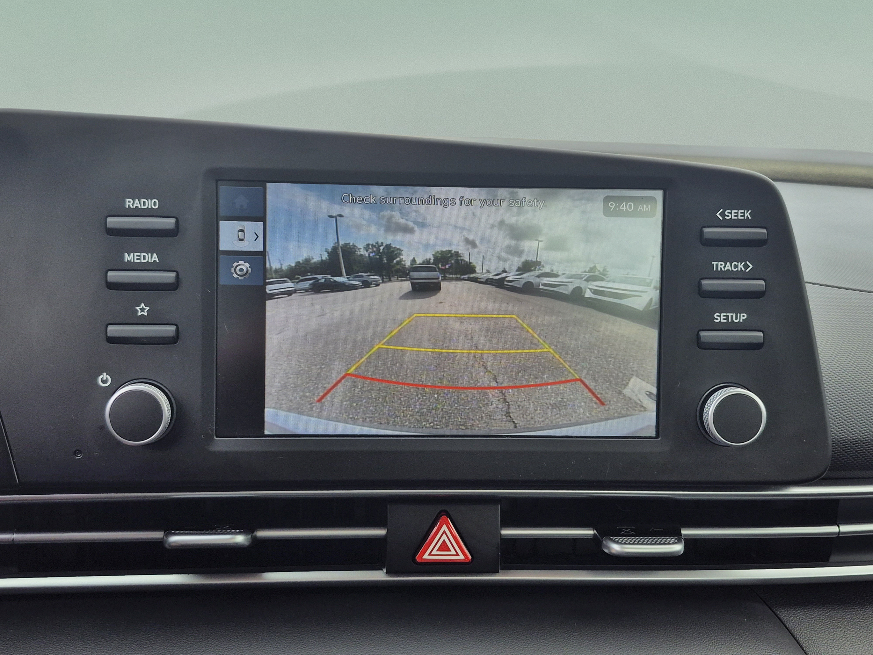 Certified 2025 Hyundai Elantra SE FWD image 21