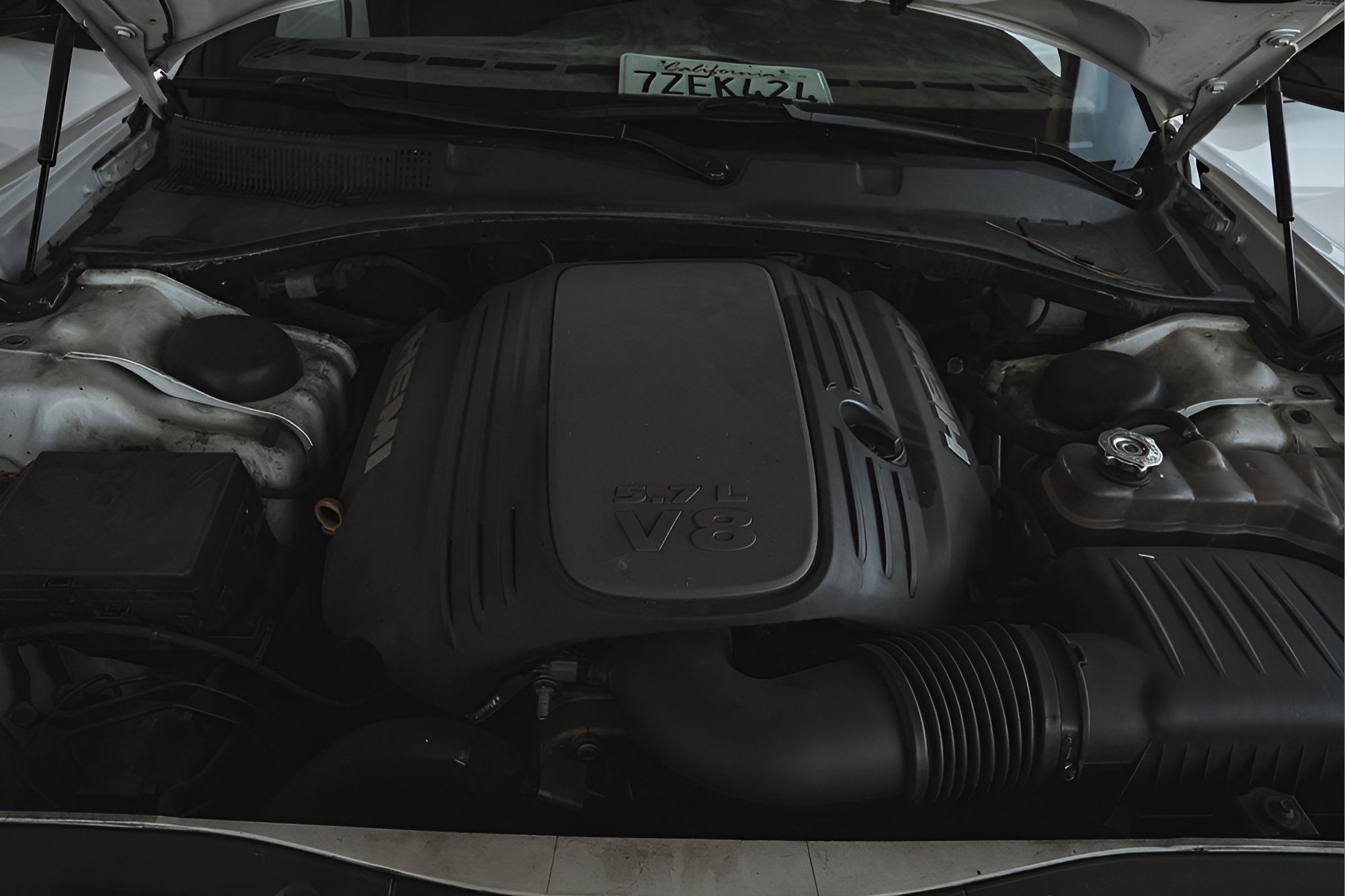 Used 2018 Dodge Charger R/T RWD image 35