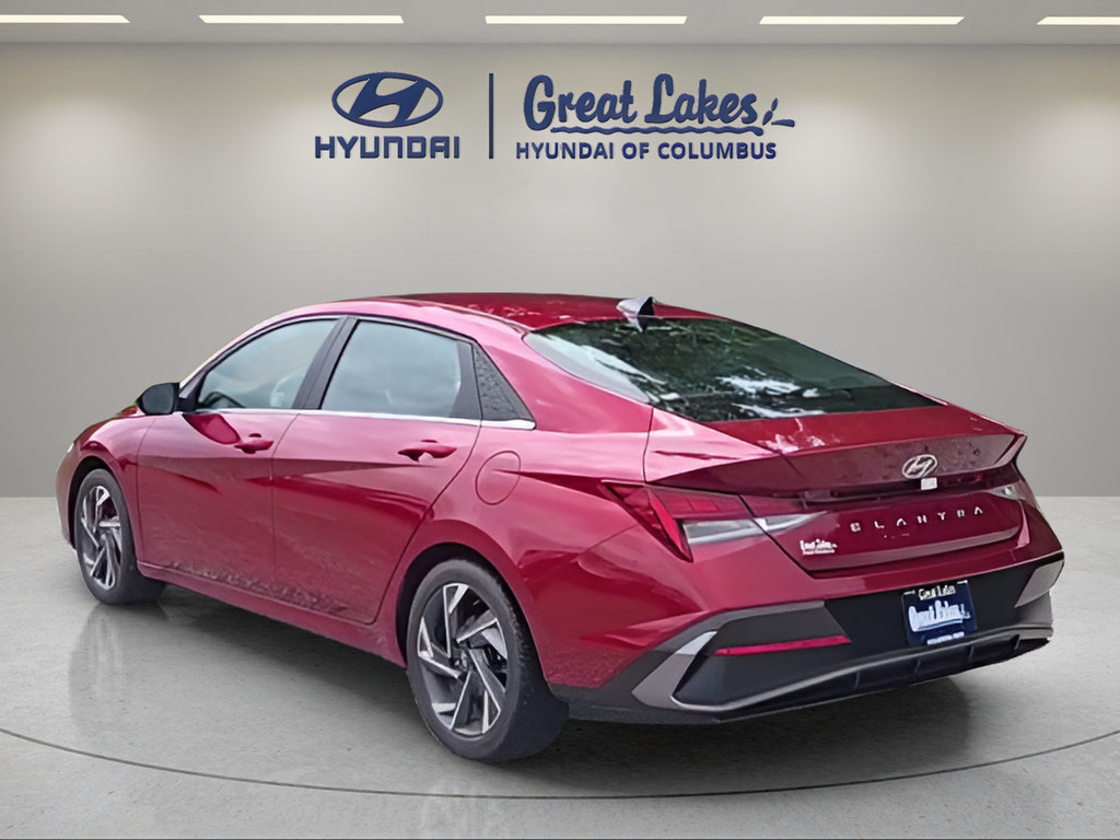 Certified 2024 Hyundai Elantra SEL w/ Convenience Package FWD image 3