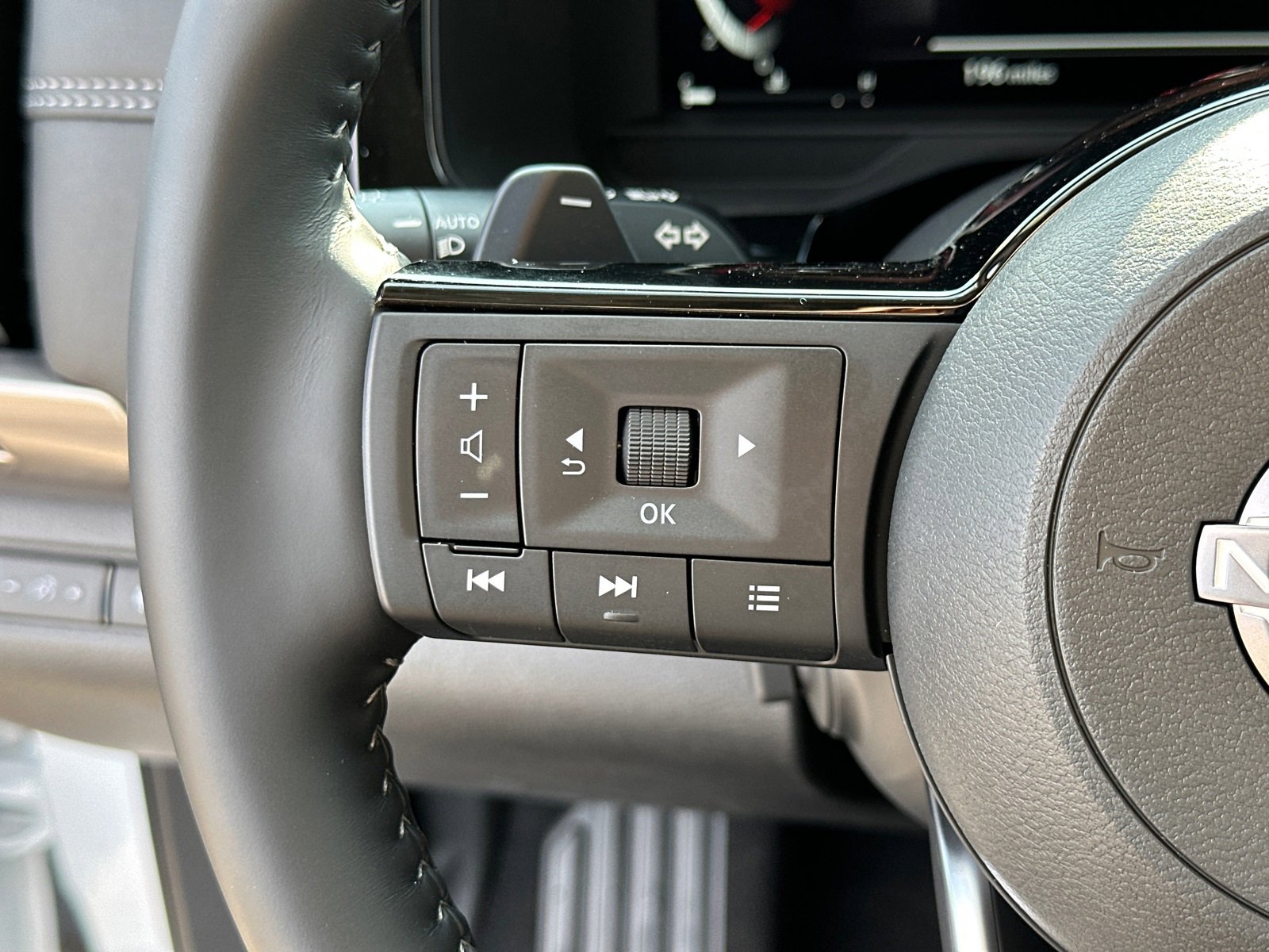 New 2025 Nissan Pathfinder Platinum image 27