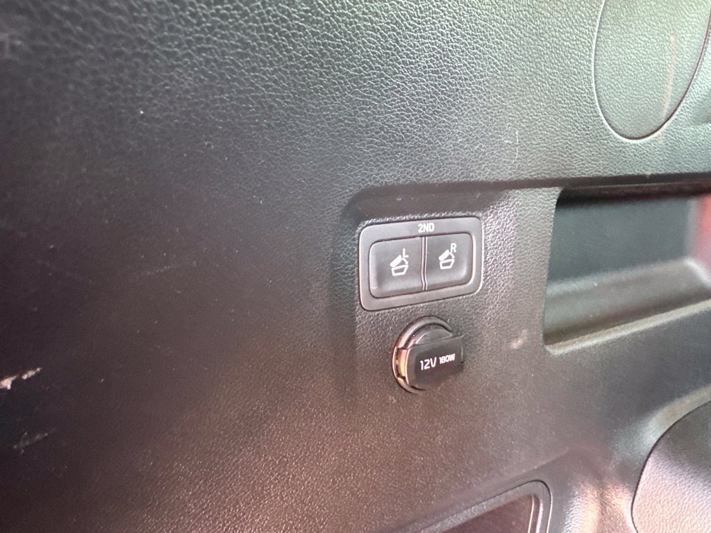 Used 2025 Kia Telluride S AWD/4WD image 38